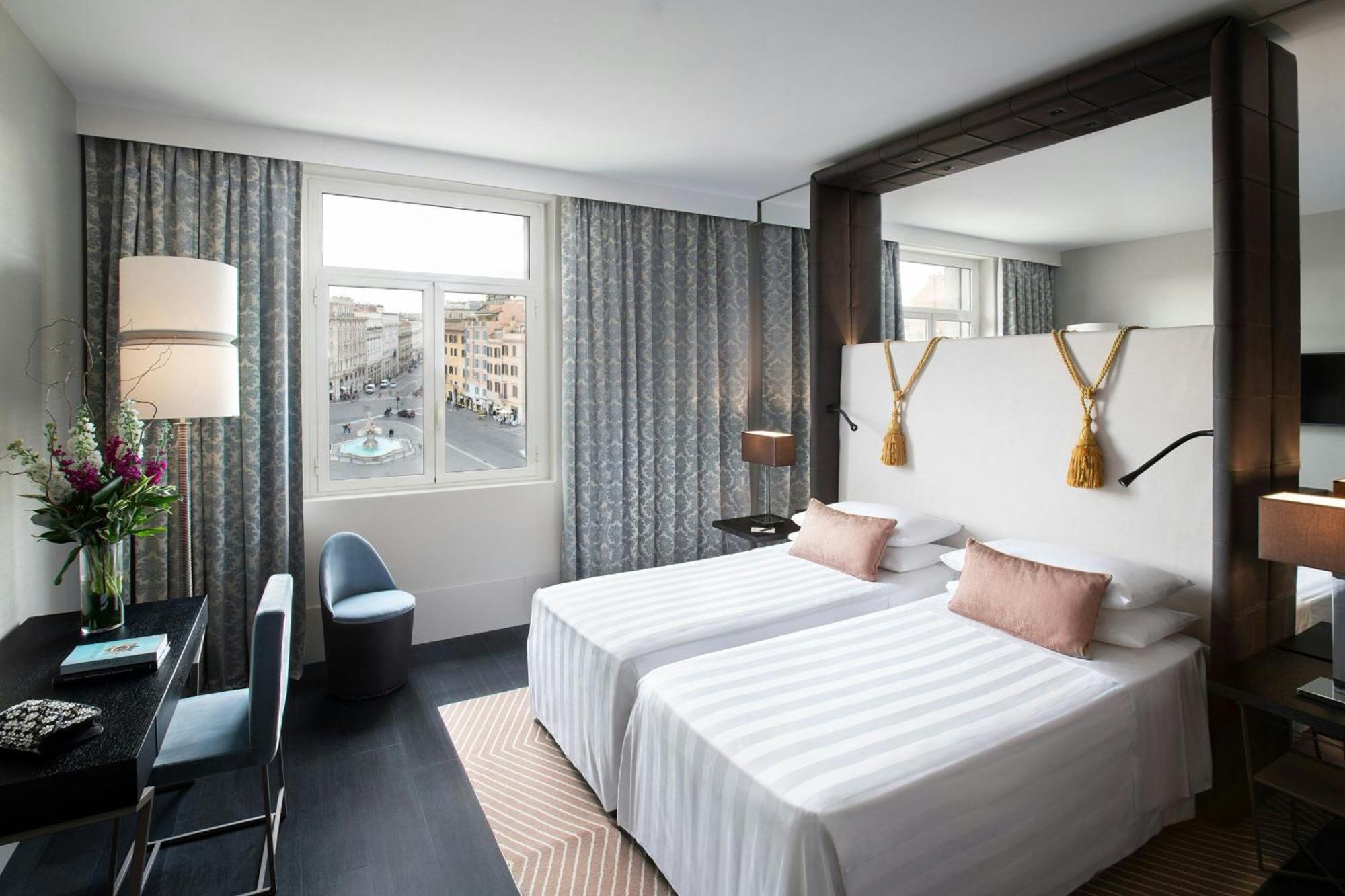 Executive Deluxe King Room City View