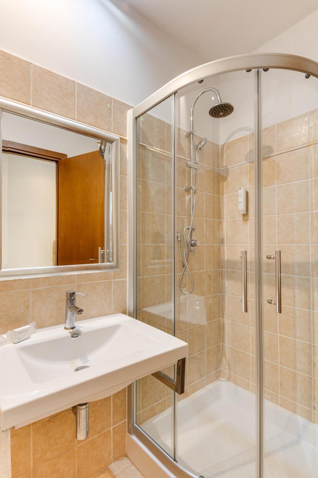Compact Room