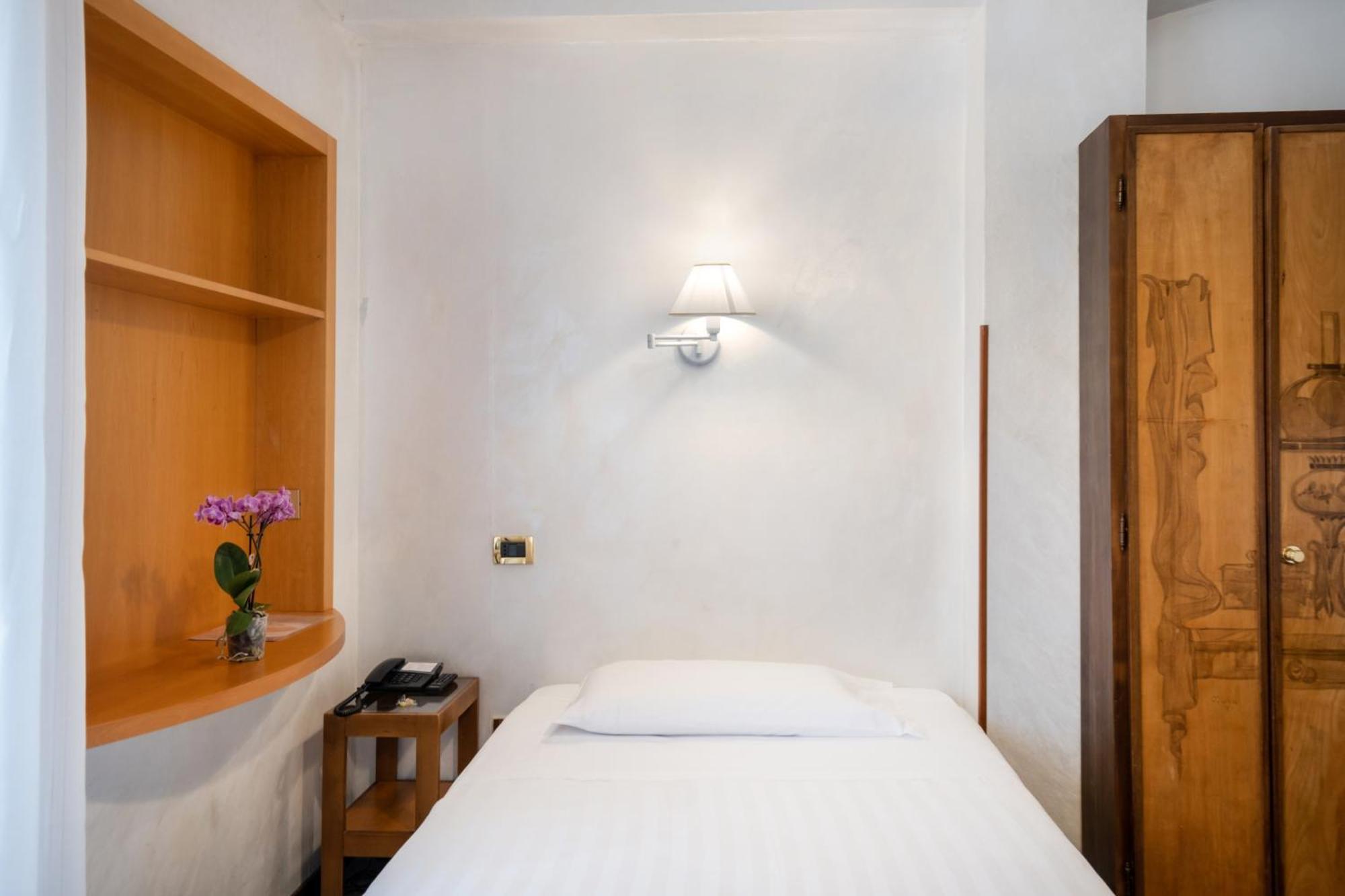 Single Room French Bed