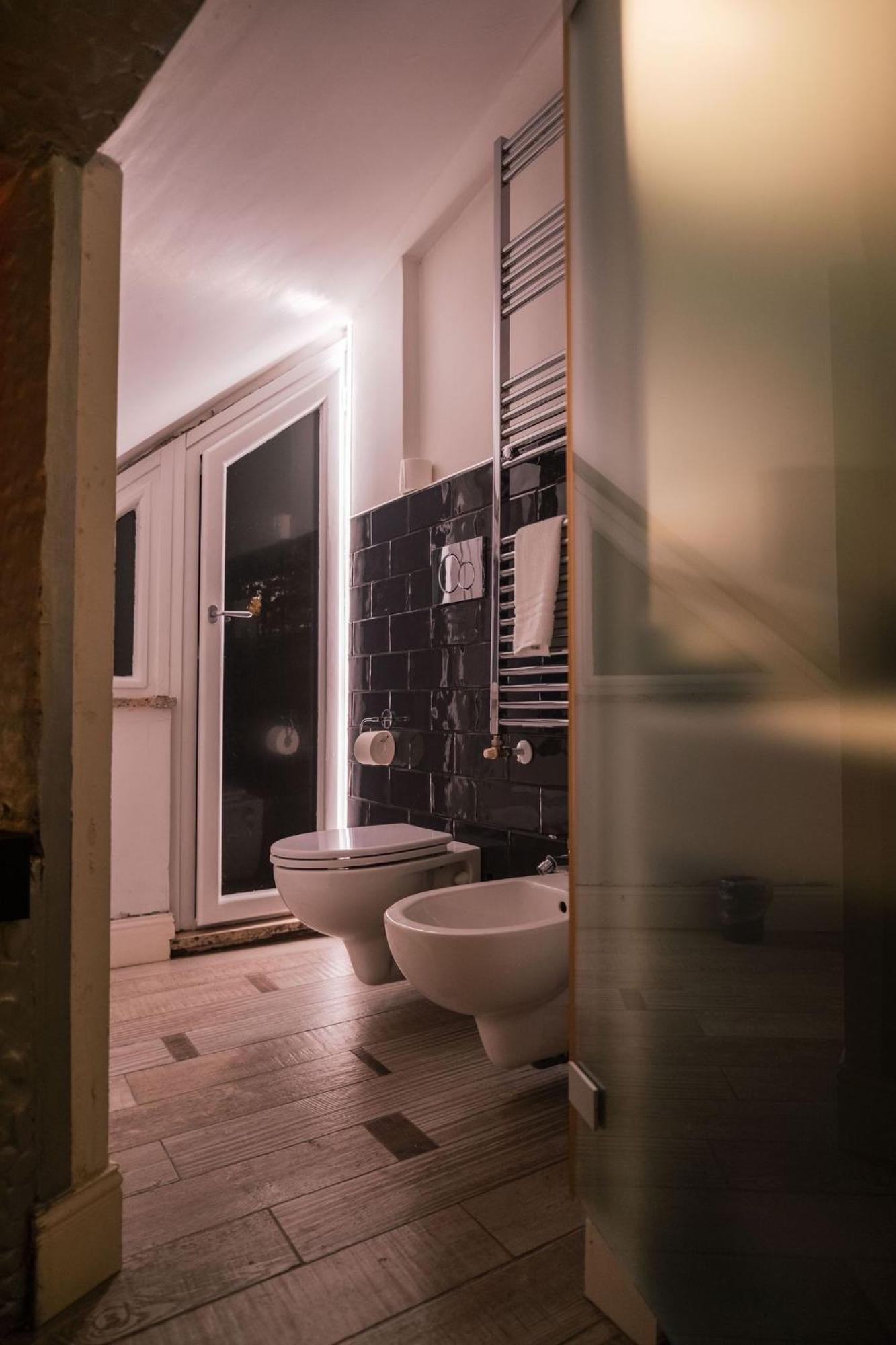 King Room with Spa Bath
