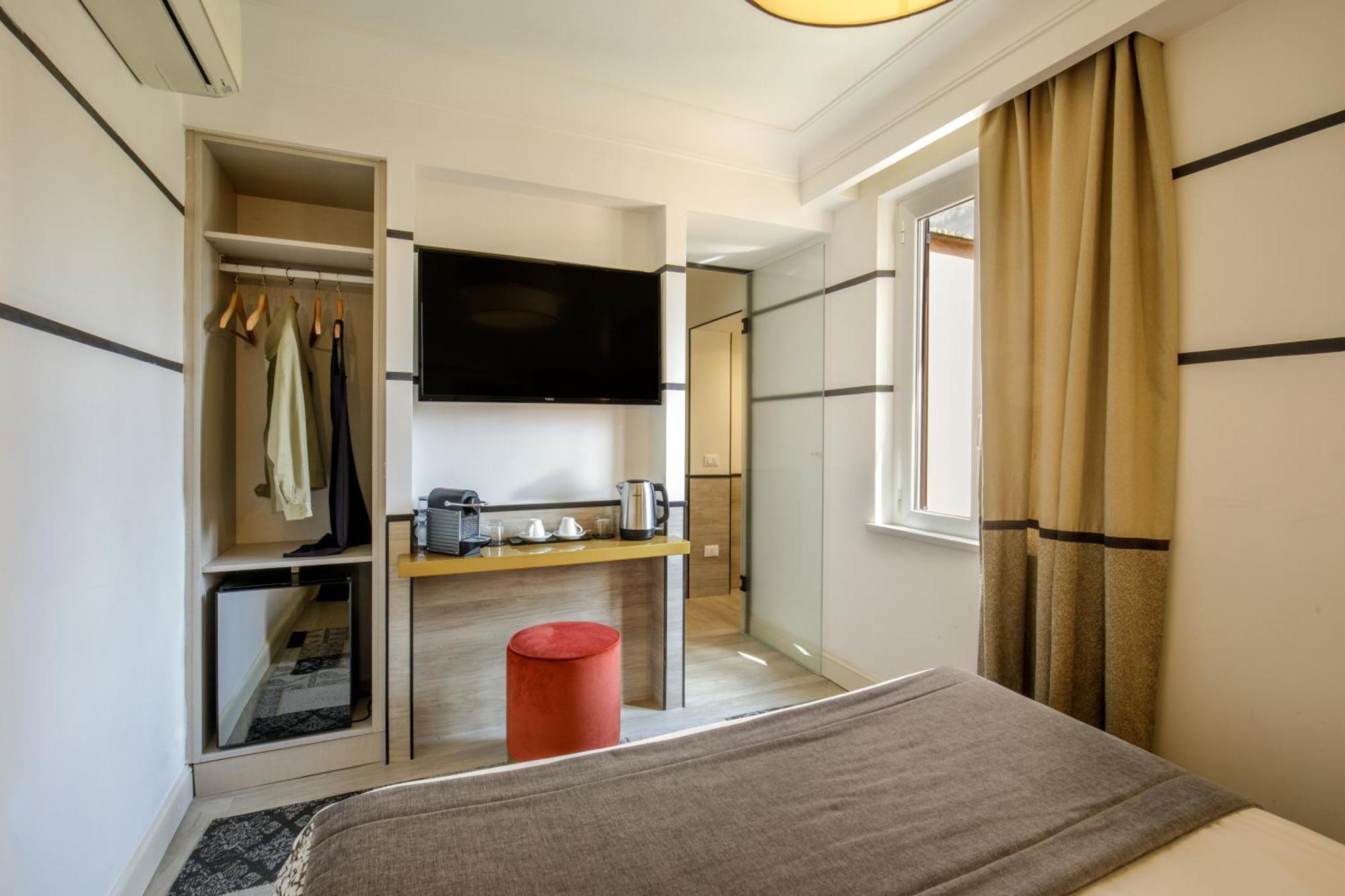 Junior Suite,1667501443:JPEG