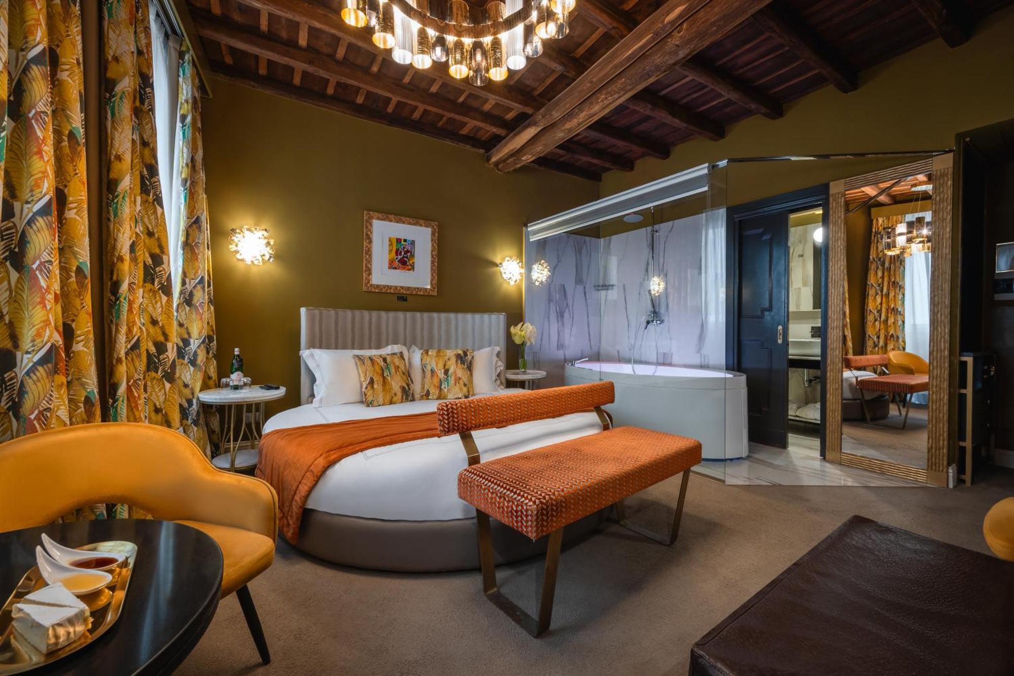 Junior Suite Hot Tub