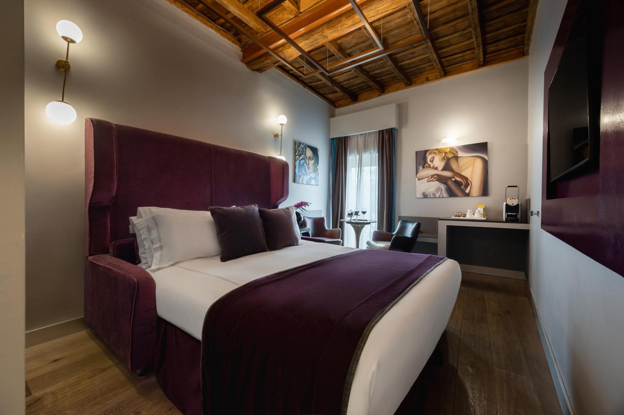 Small Double Room Smart