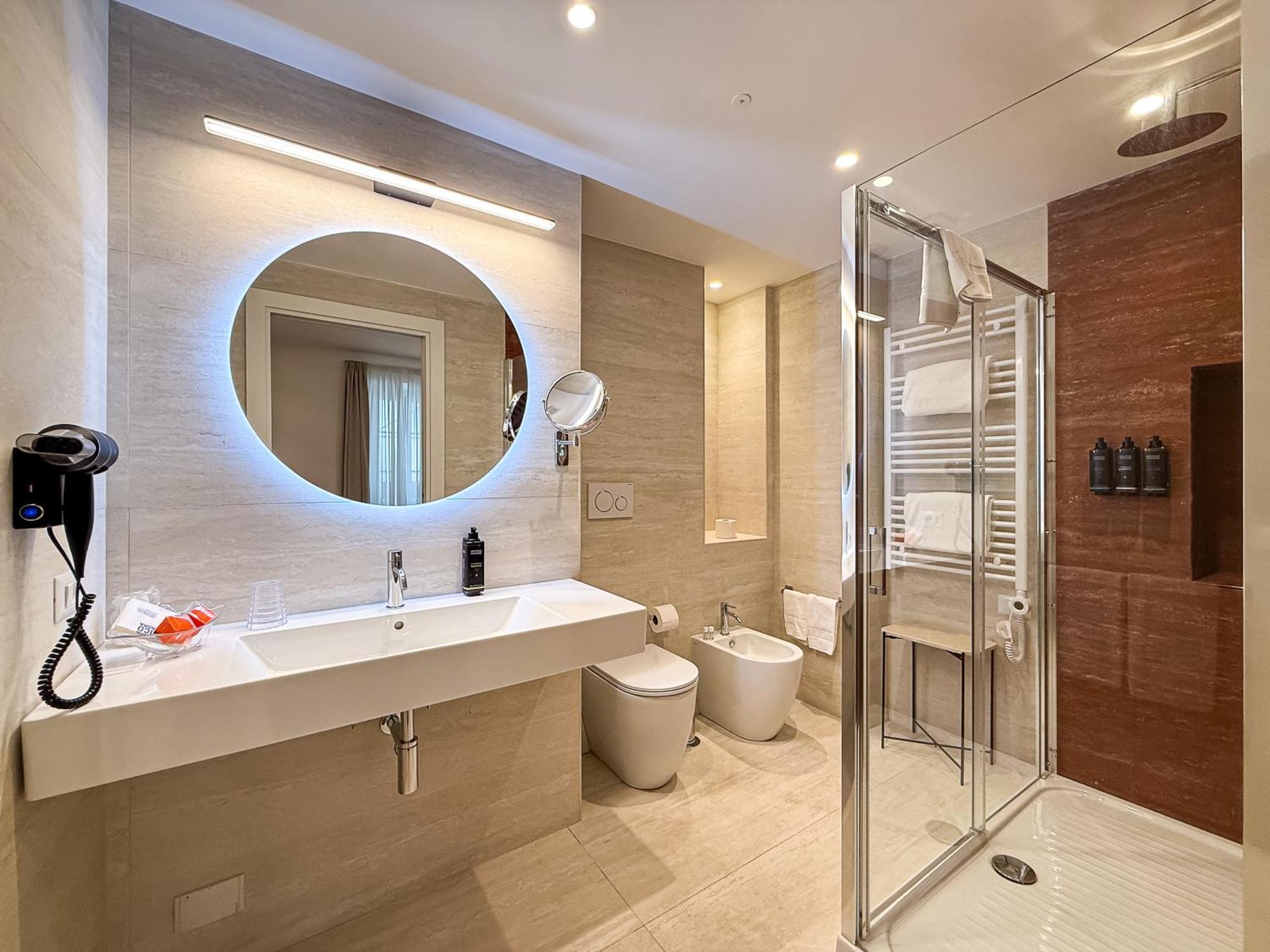 Deluxe Double or Twin Room City View Annex Building
