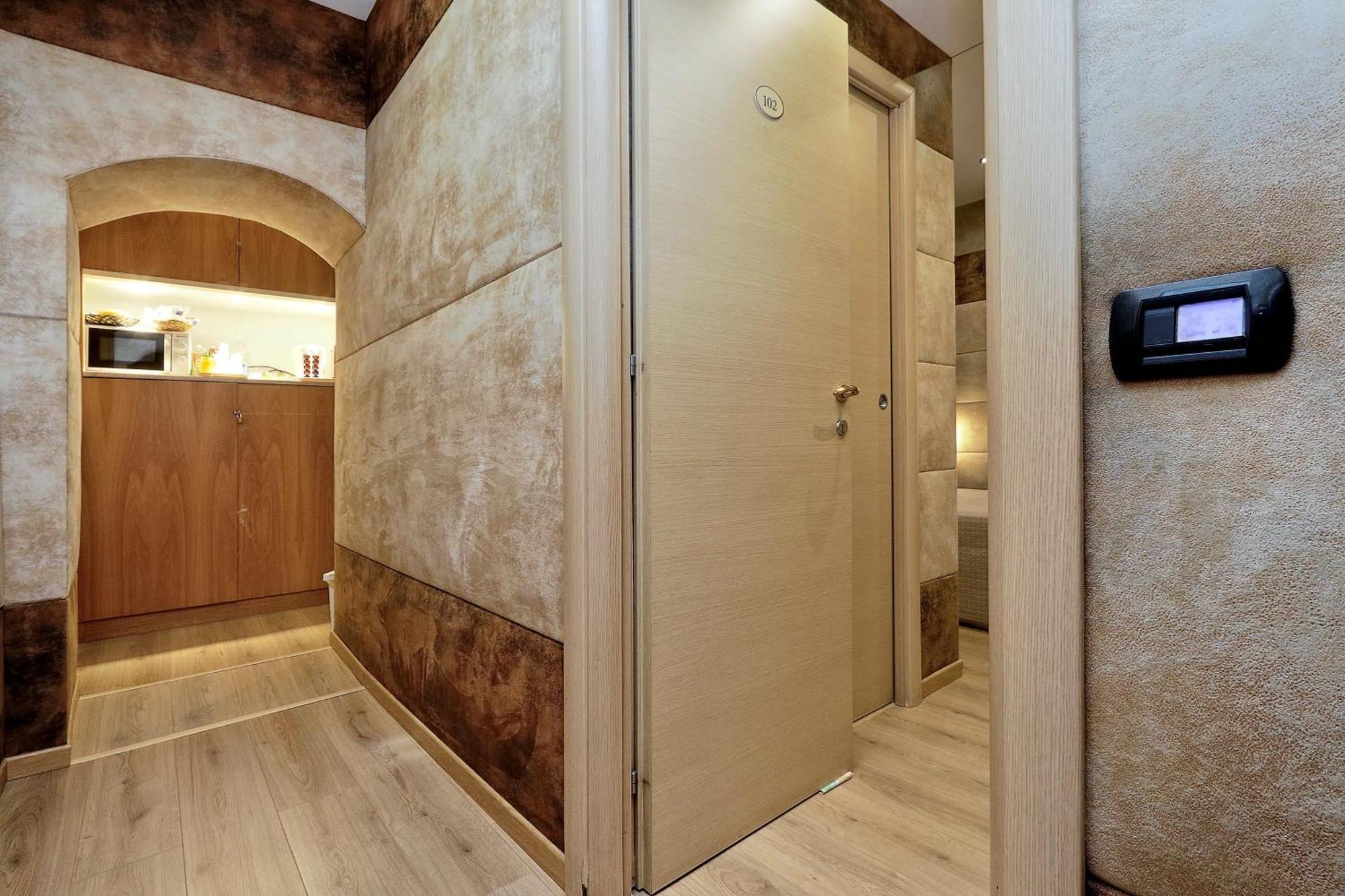 Double Room Private Bathroom