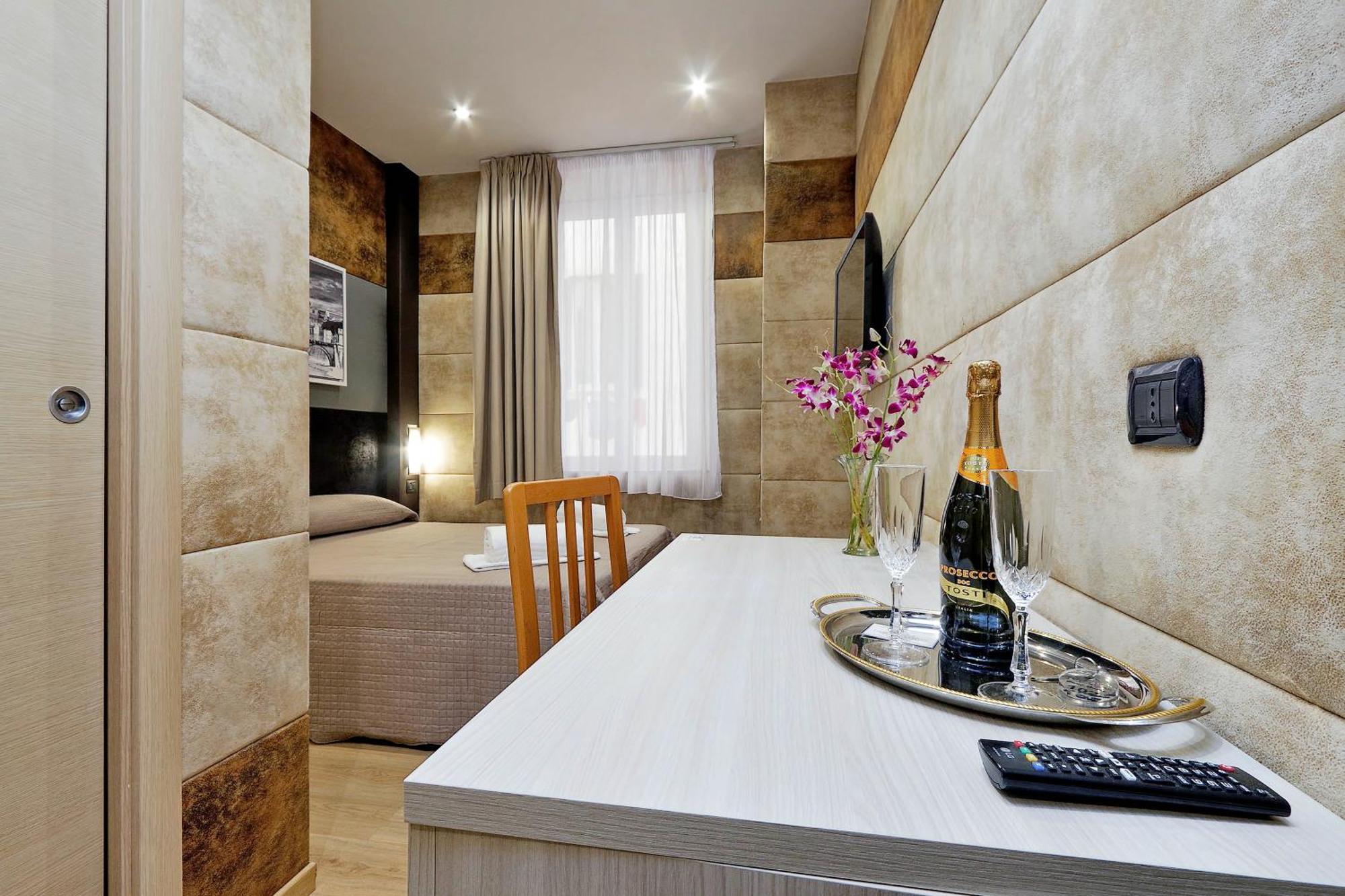 Double Room Private Bathroom