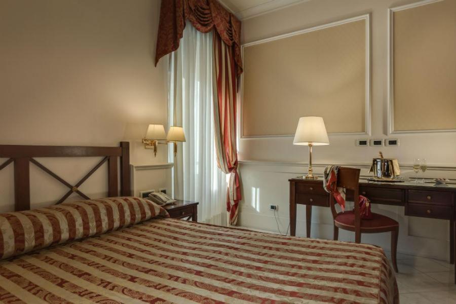 Deluxe Double Room Extra Bed