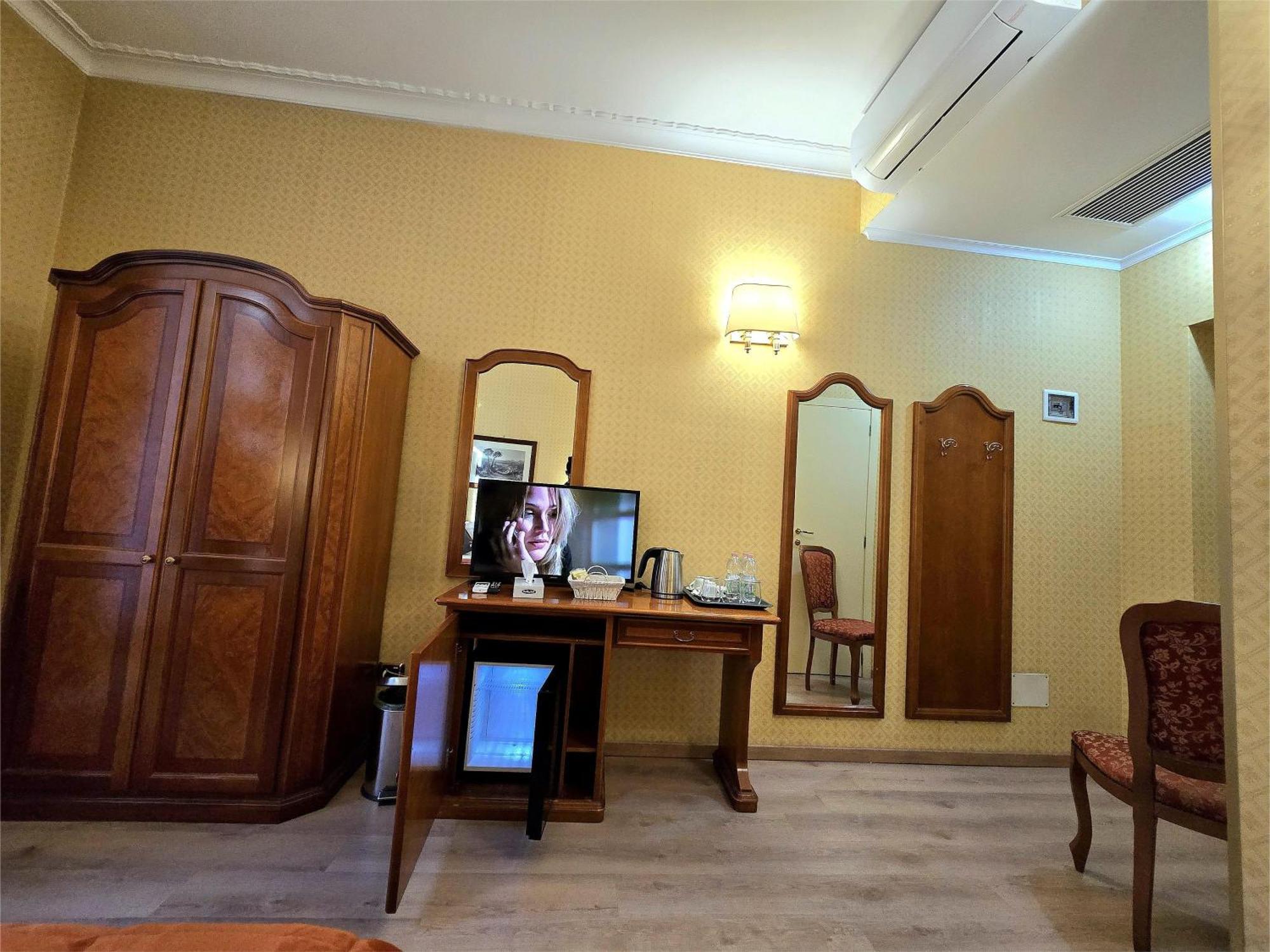 Triple Room City View