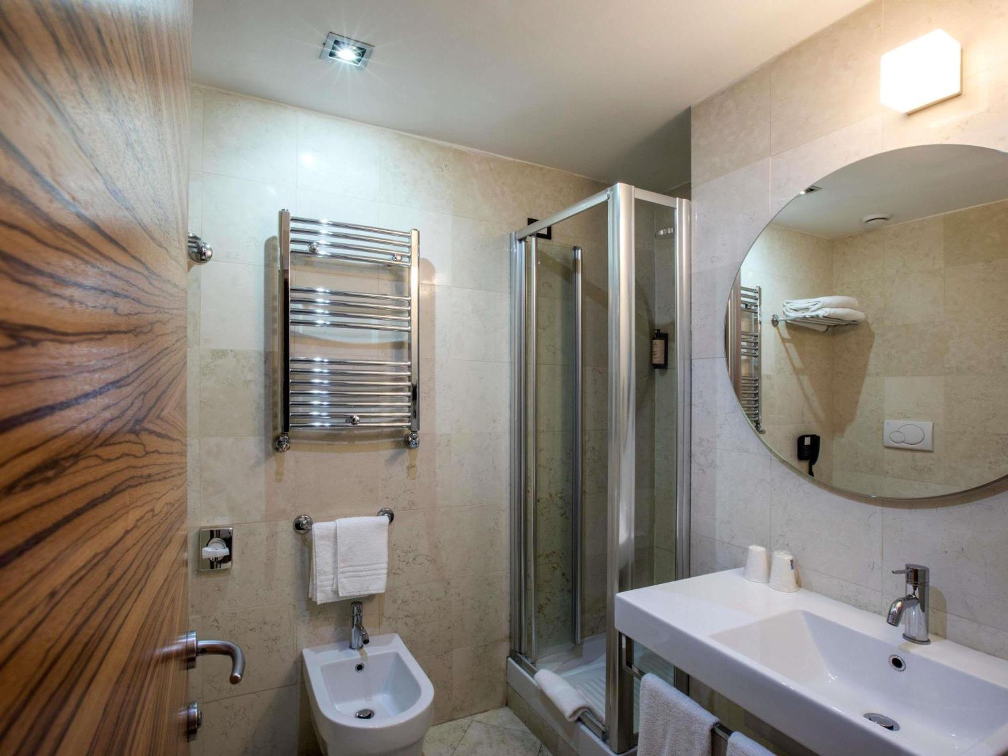 Twin Classic Room