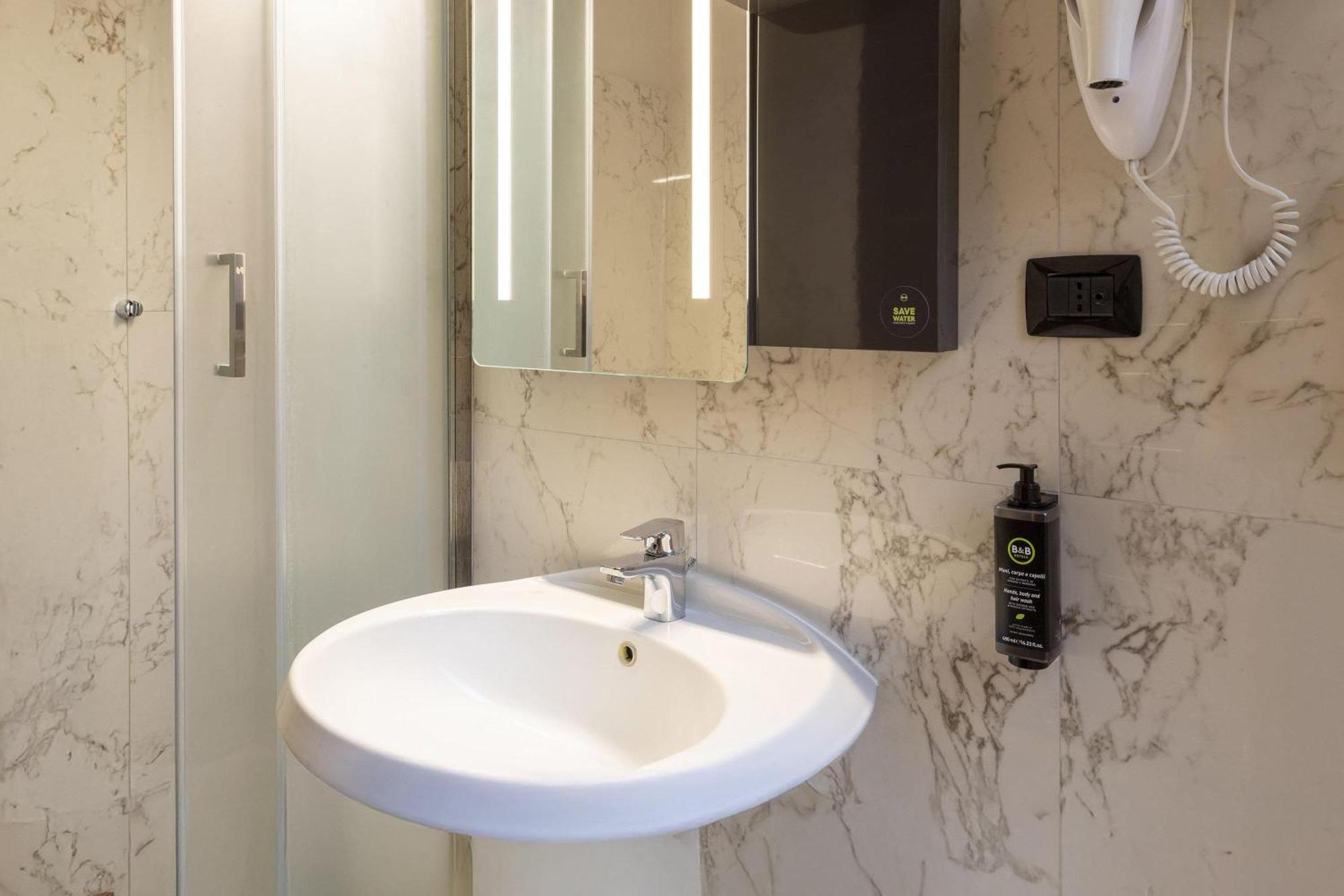 Superior Twin Room,1742741143:JPEG