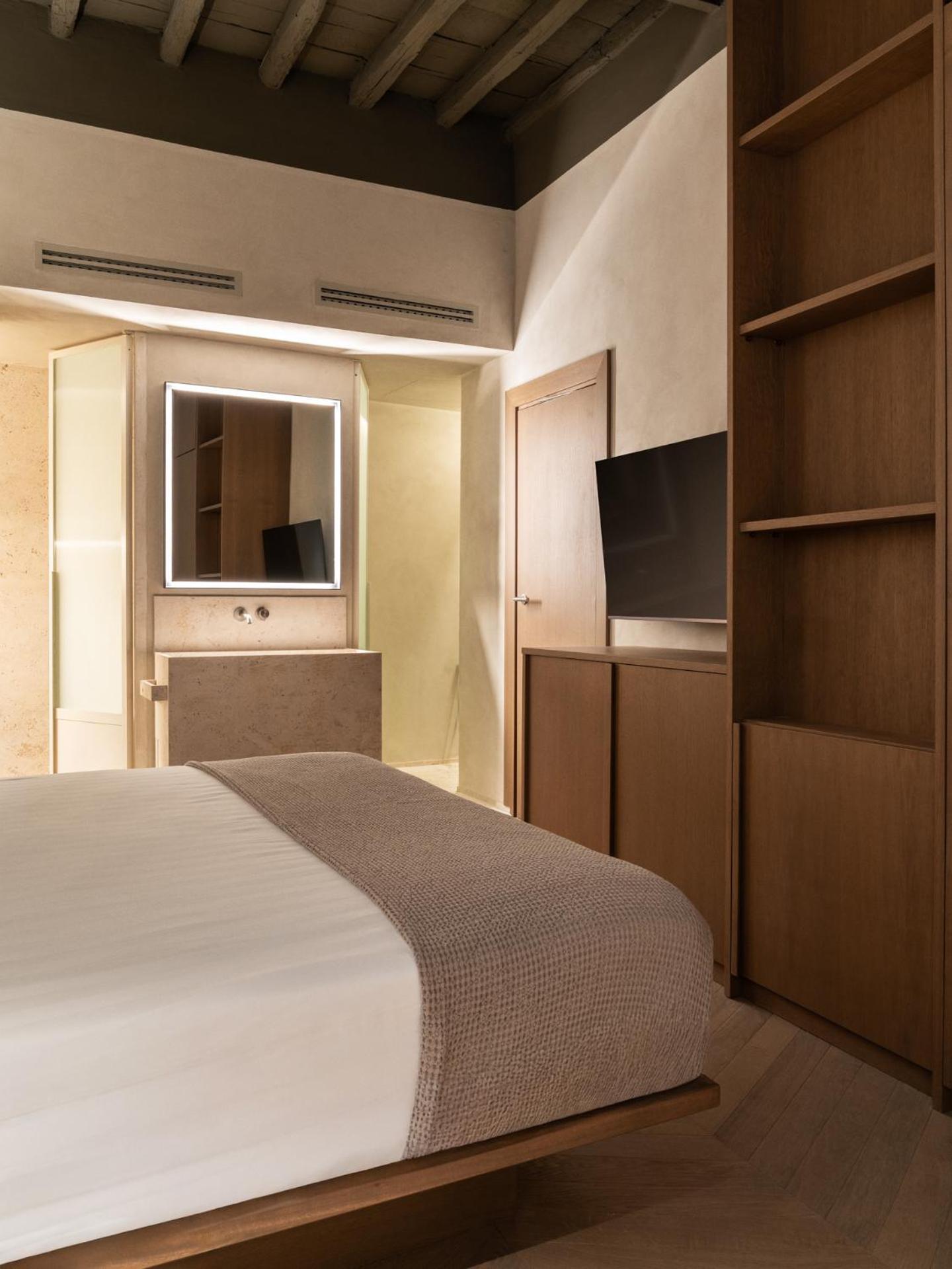 Double Room Separate Building