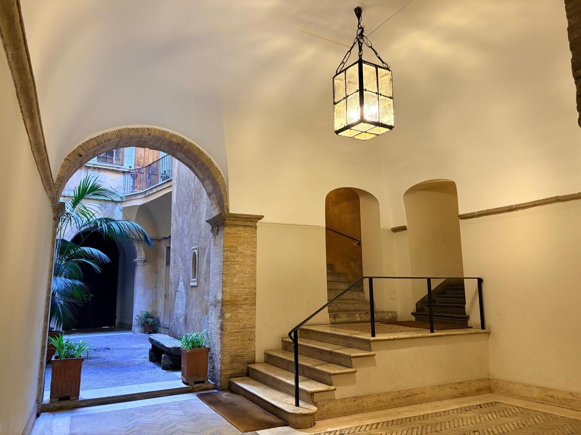 Superior One-Bedroom Apartment