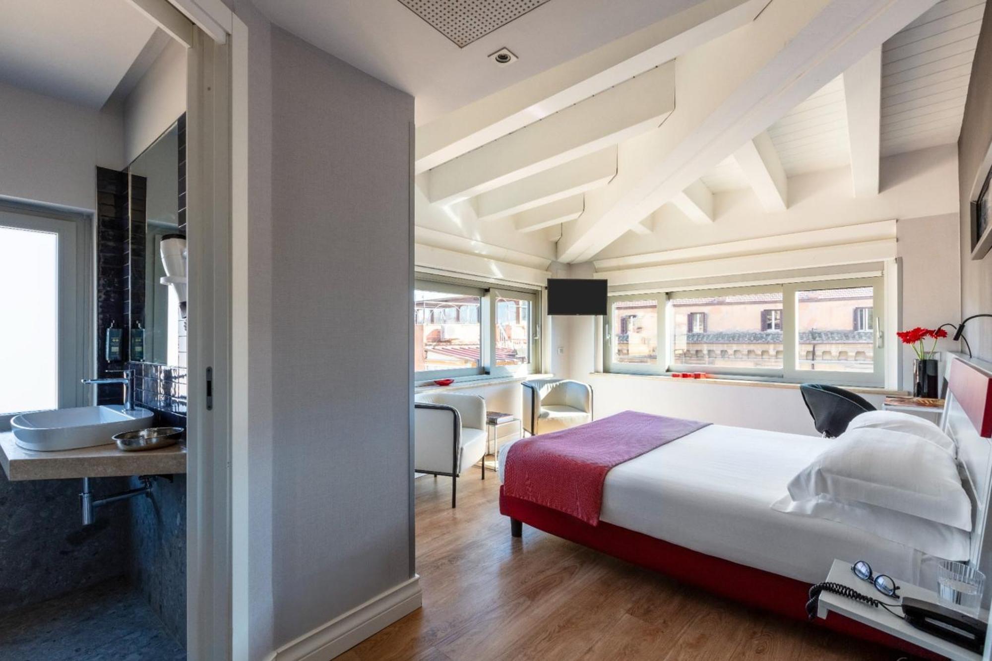 Superior Double or Twin Room City View