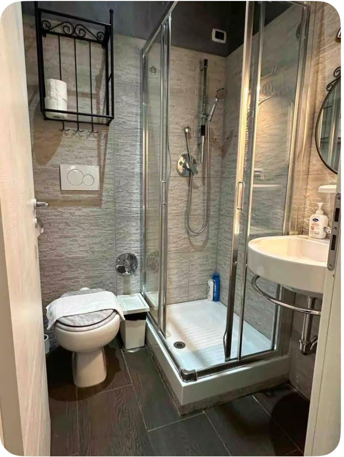 Triple Room Private Bathroom
