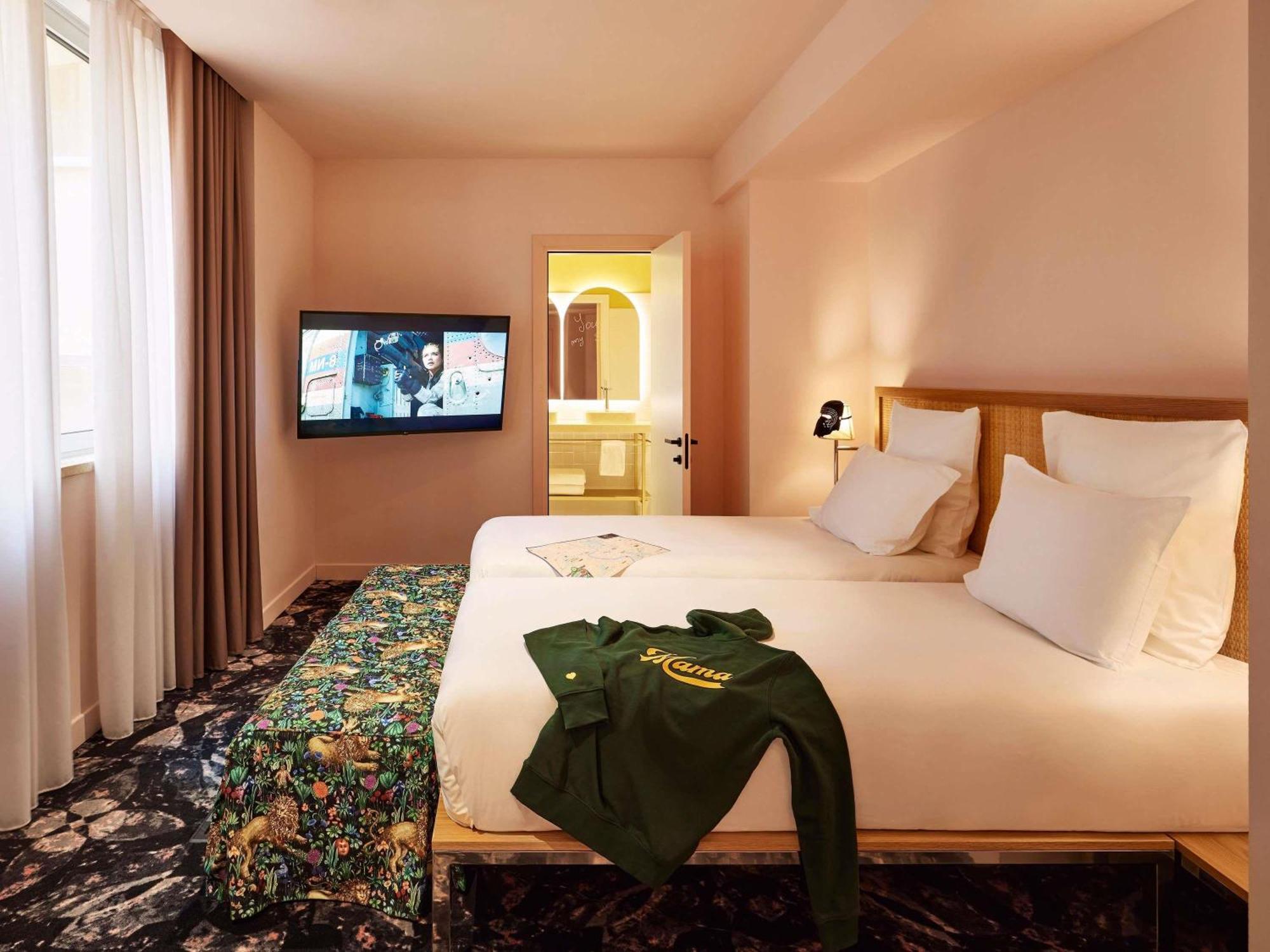Medium Mama Double Room