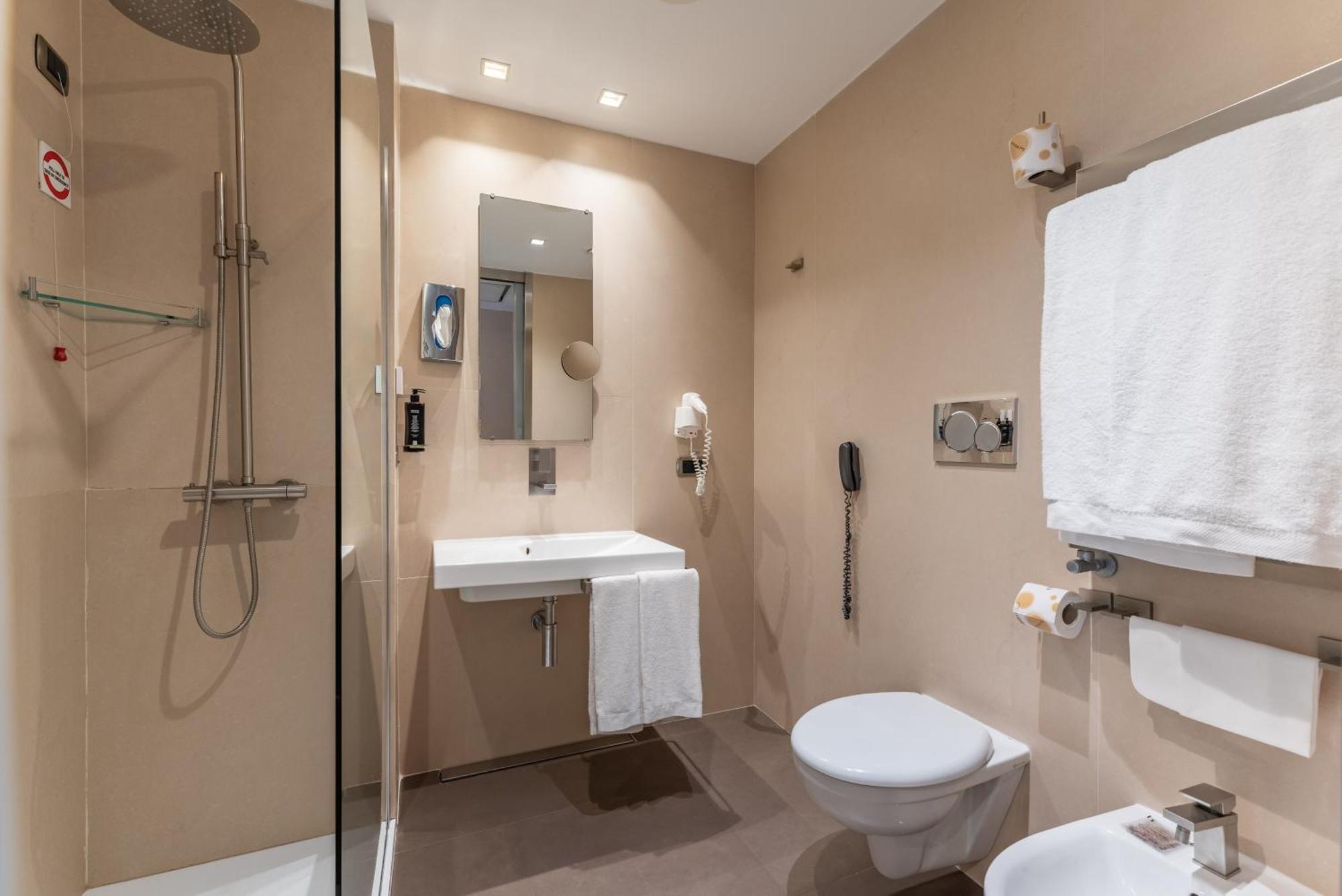 Comfort Twin Room