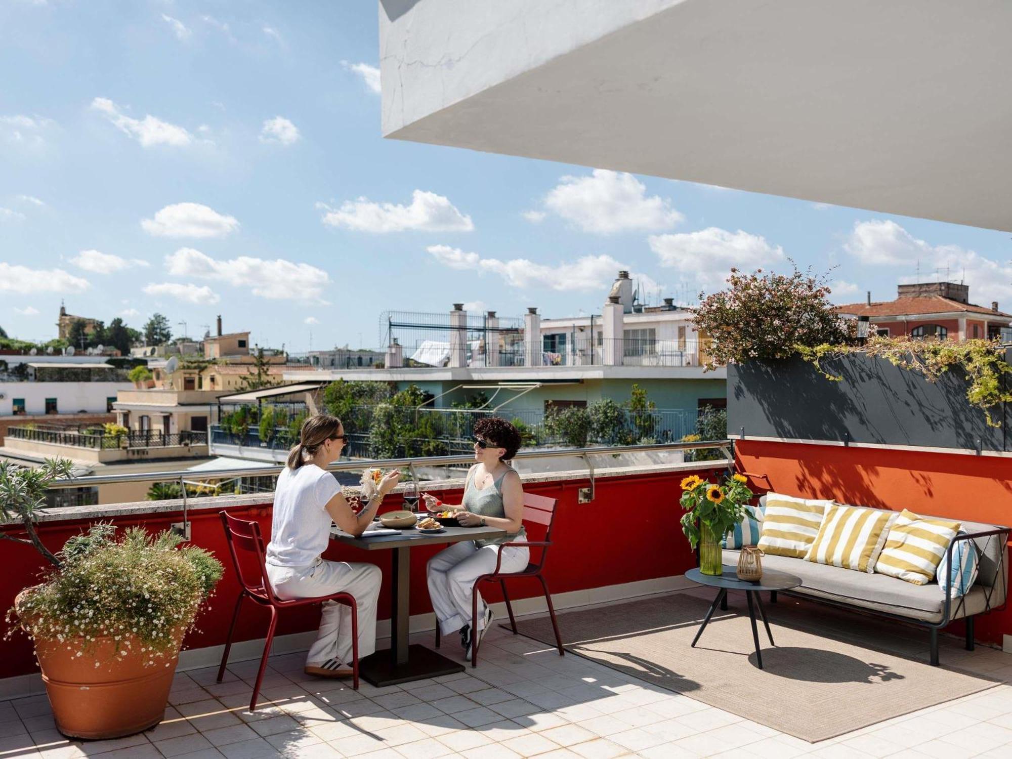 Deluxe Double Room Whirlpool Bath Terrace