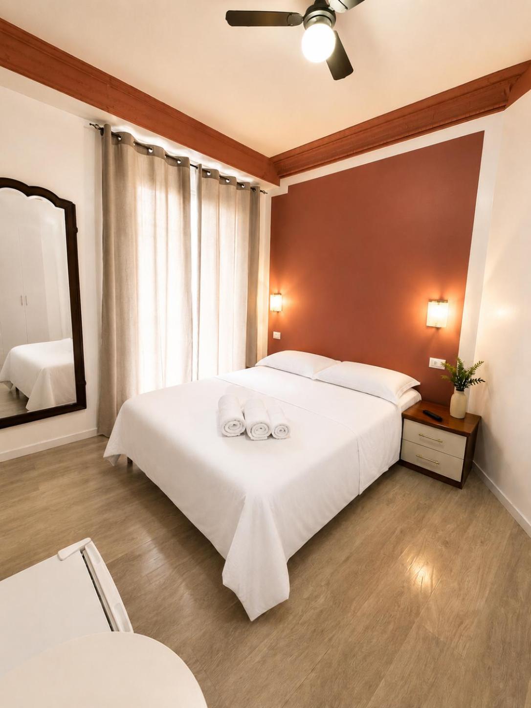 Double Room Private Bathroom