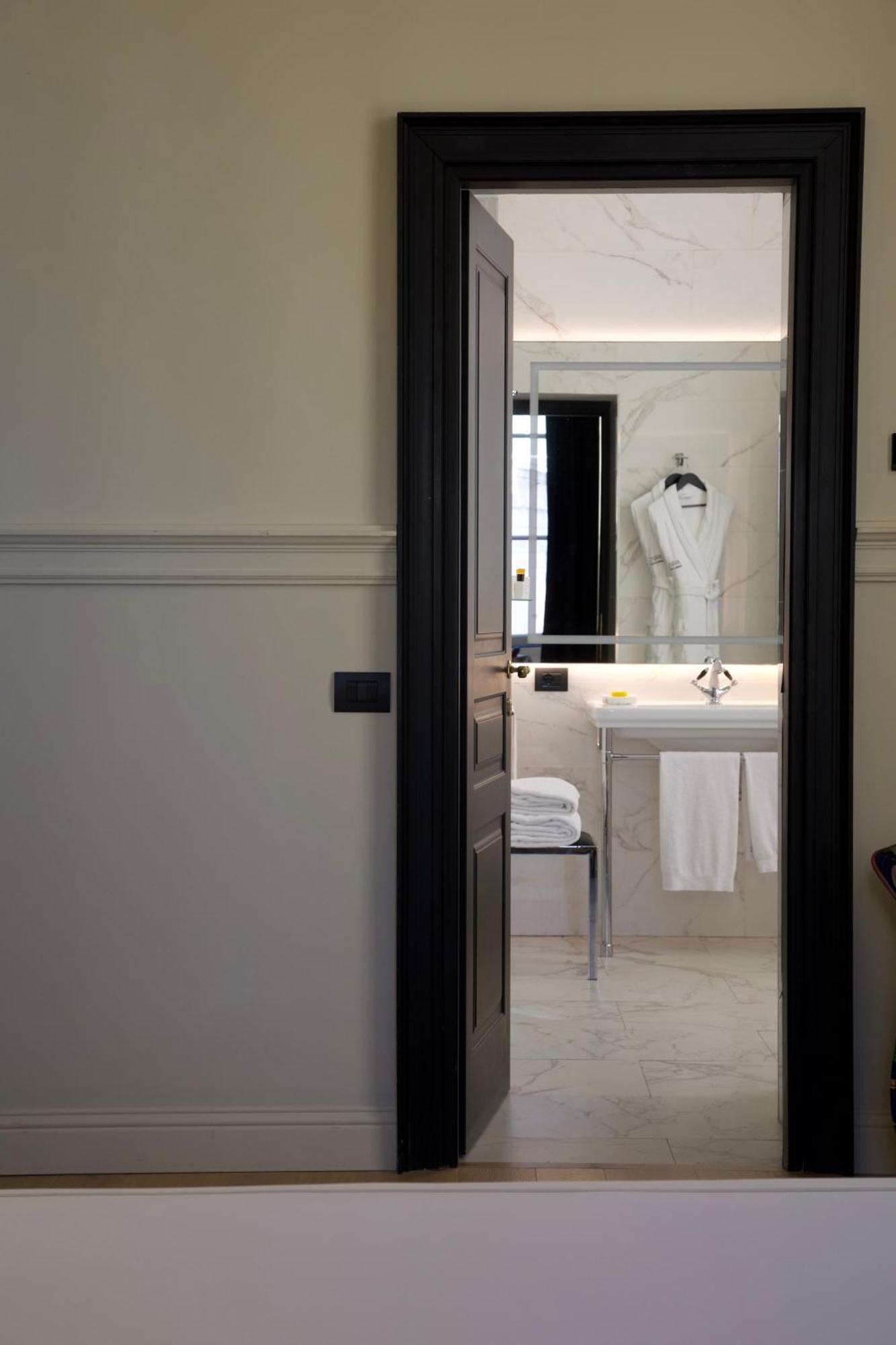 Deluxe Junior Suite