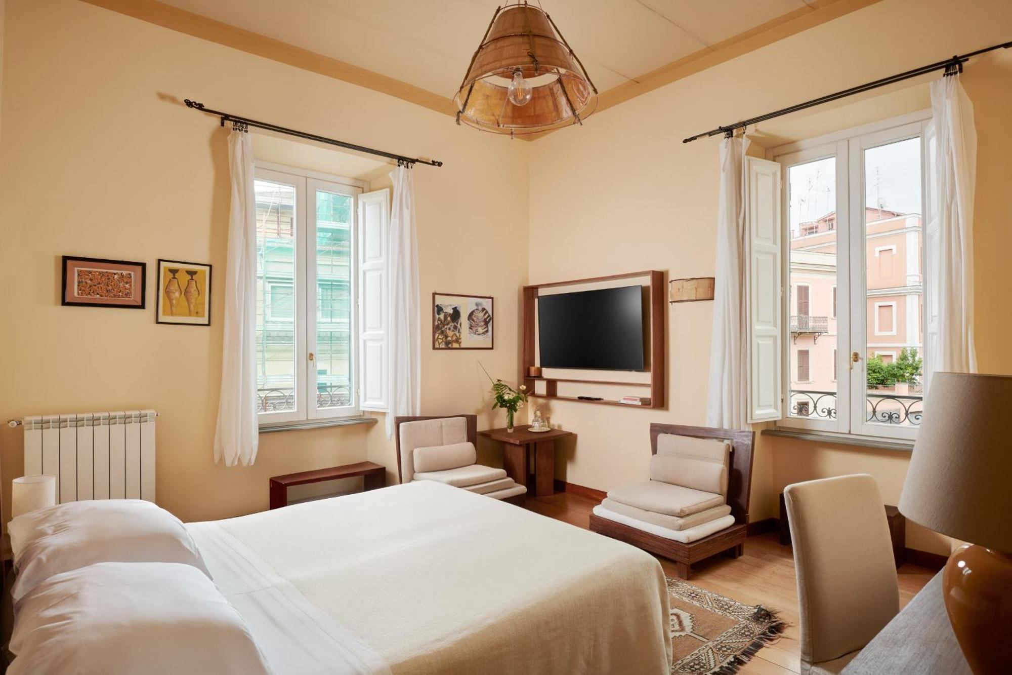 Deluxe Queen Room