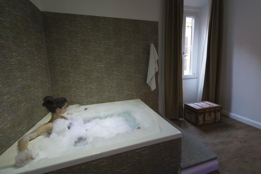 Suite Spa Bath