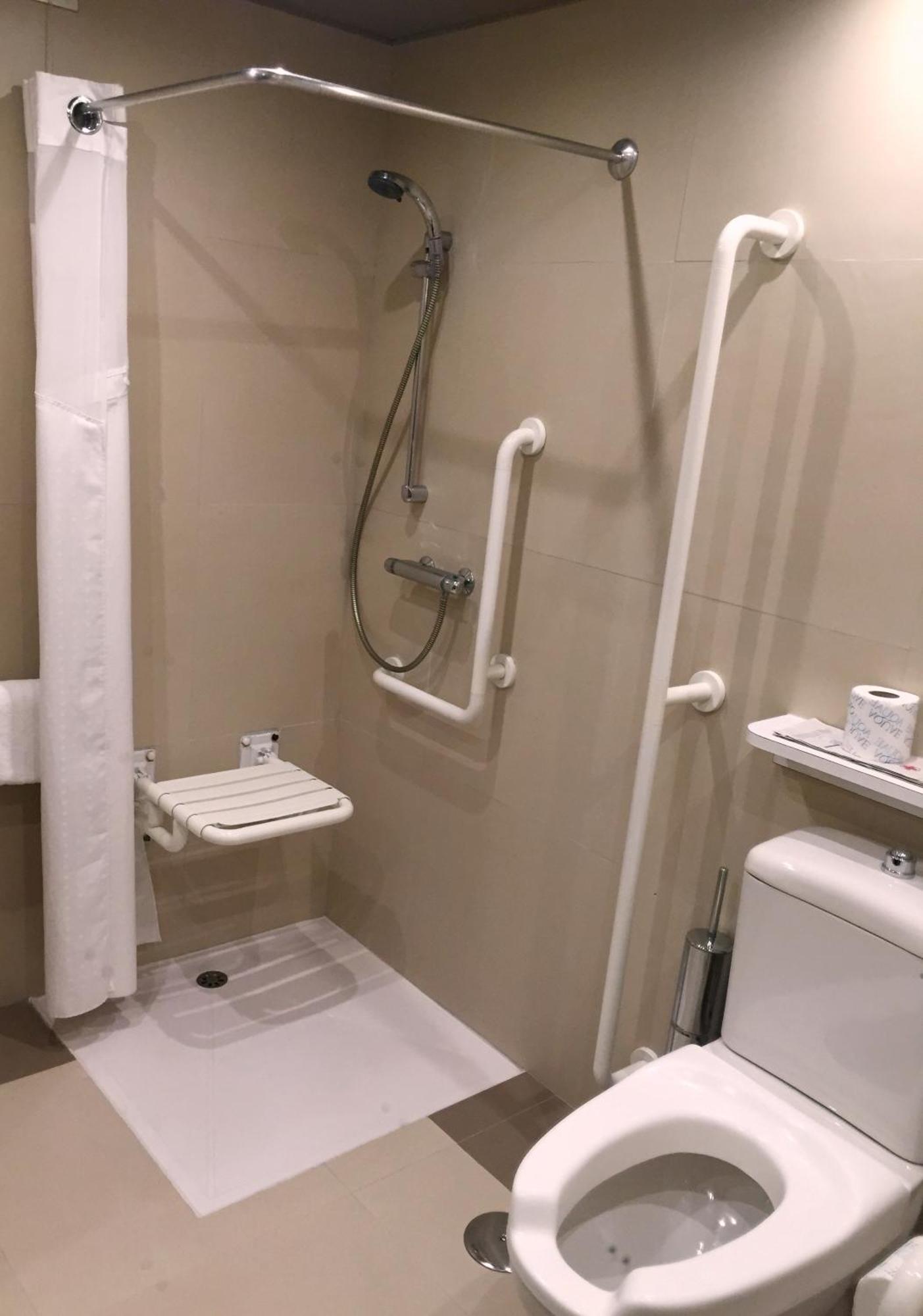 Double Room Two Double Beds Disability Access