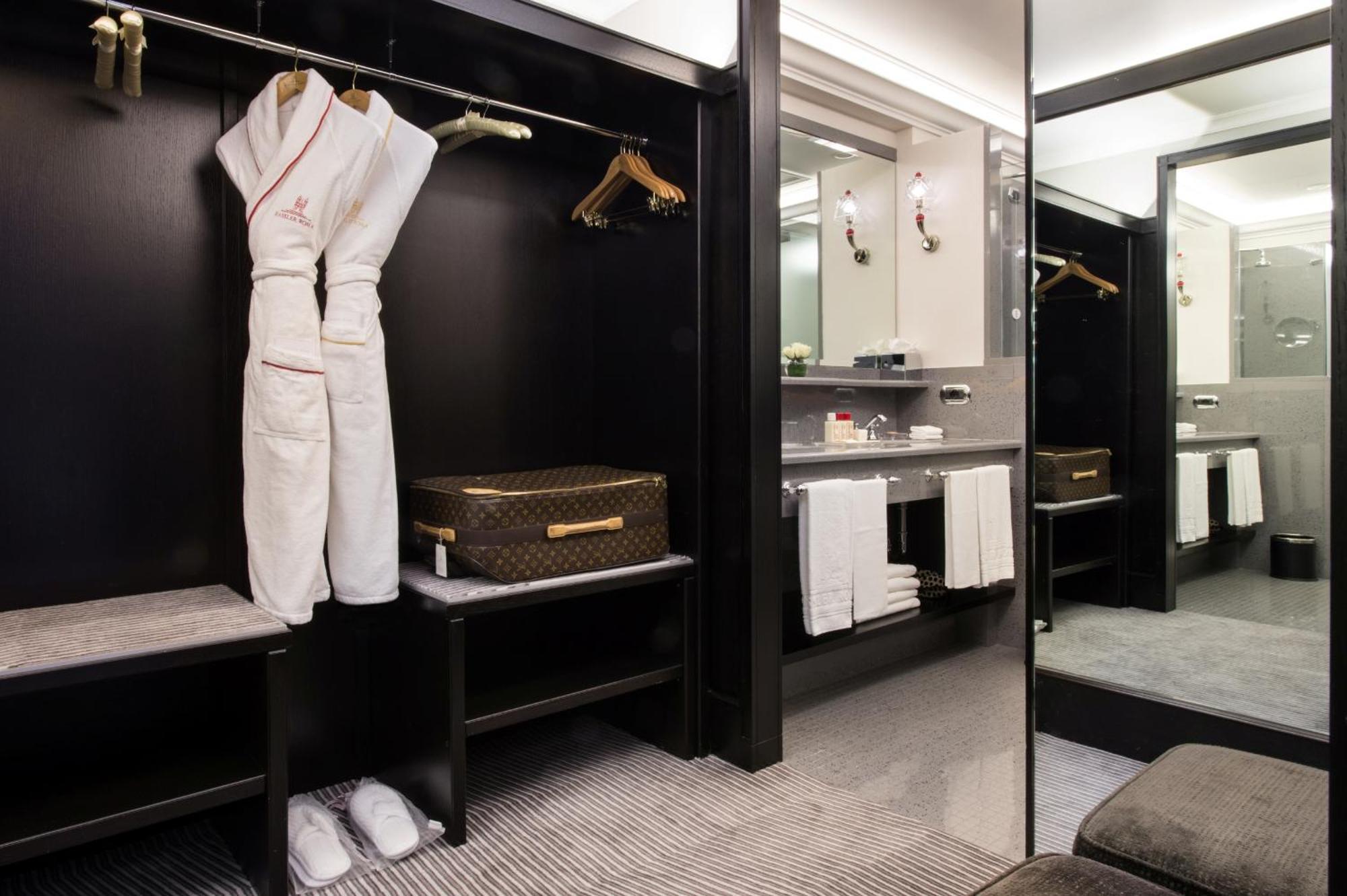 Deluxe Double Room,1209429250:JPEG