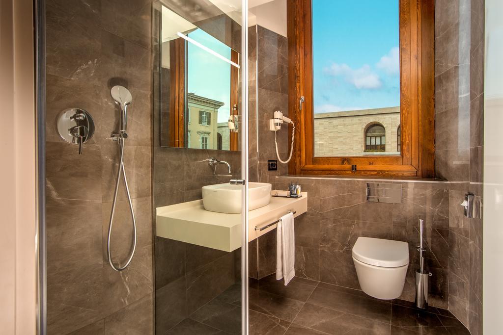 Suite,788517612:JPEG