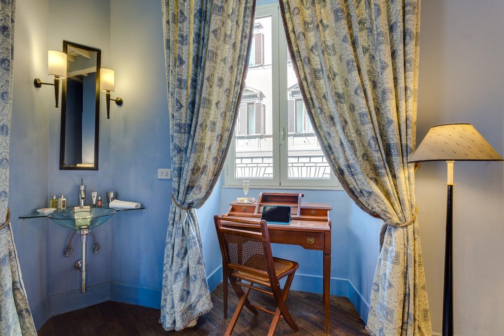 Comfort Double Room External Private Bathroom
