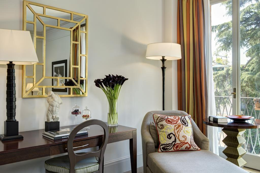 Deluxe Double or Twin Room with Garden View