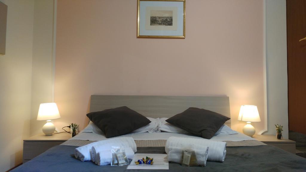 Double Room with Private Bathroom,463326795:JPEG