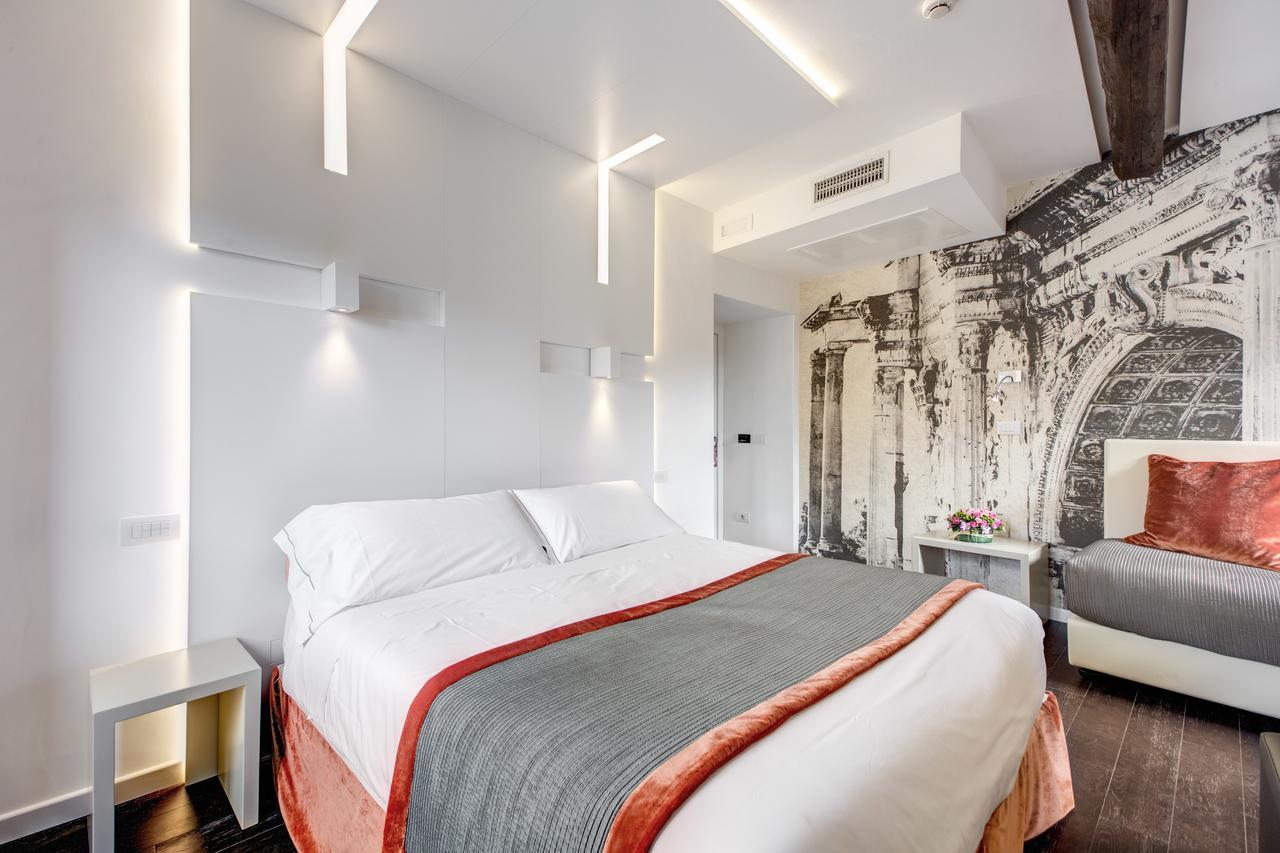 Double or Twin Room Pantheon View