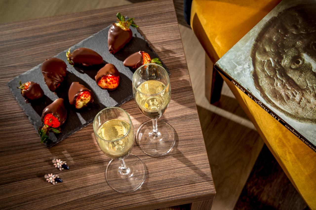 Club Dus Double Room - Single Use,1213832203:JPEG