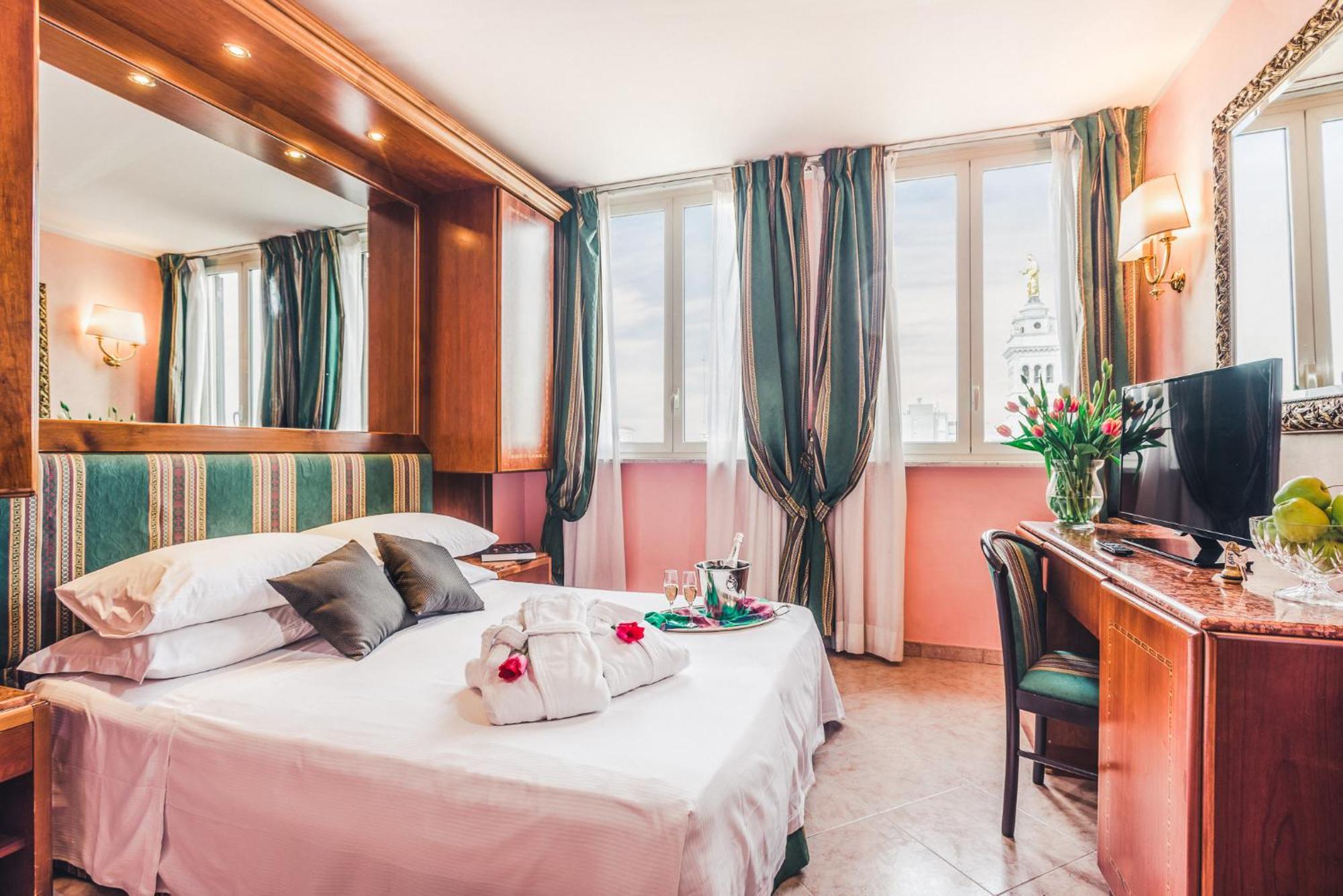Superior Double Room City View