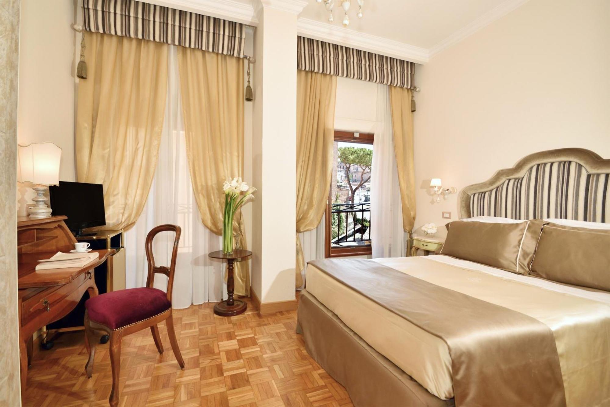 Superior Double or Twin Room with View,682158738:JPEG