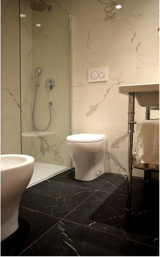 Deluxe Double Room,695901735:JPEG