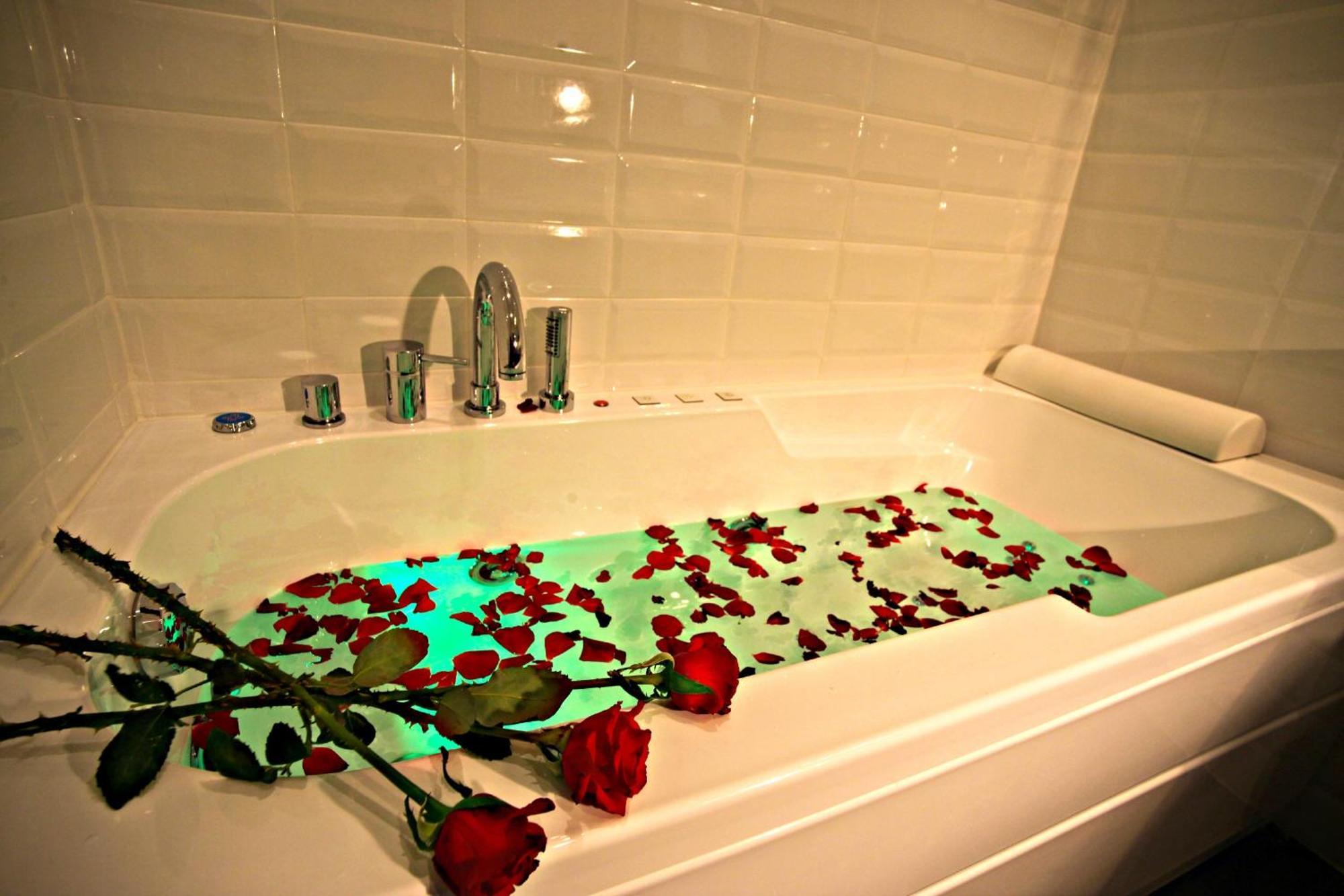 Deluxe Room Single Spa Bath