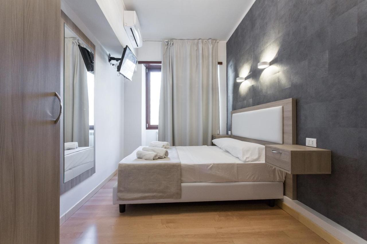 Double or Twin Room Private Bathroom