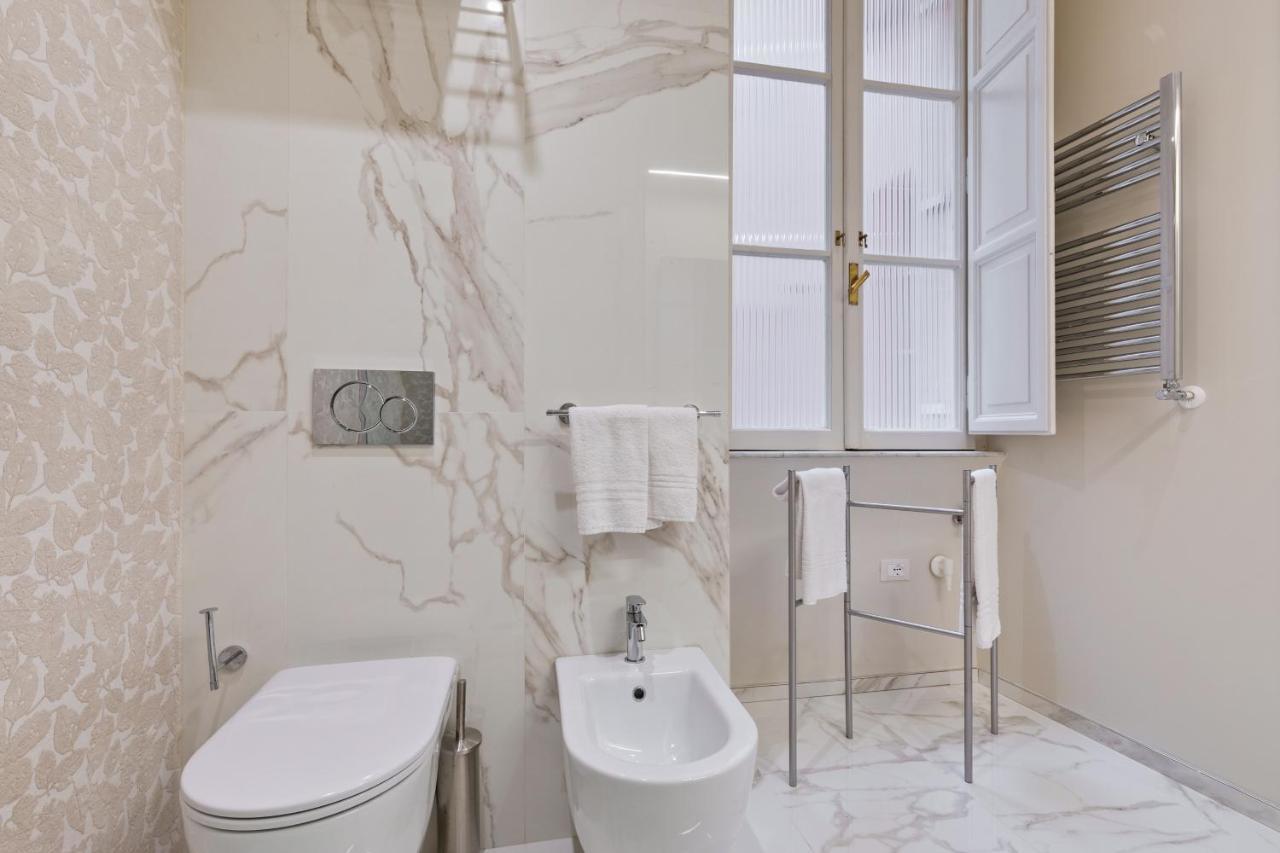 Suite,760951196:JPEG