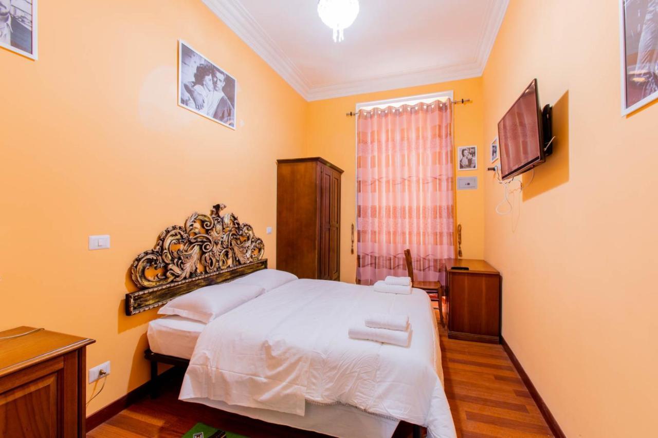 Double Room Private External Bathroom