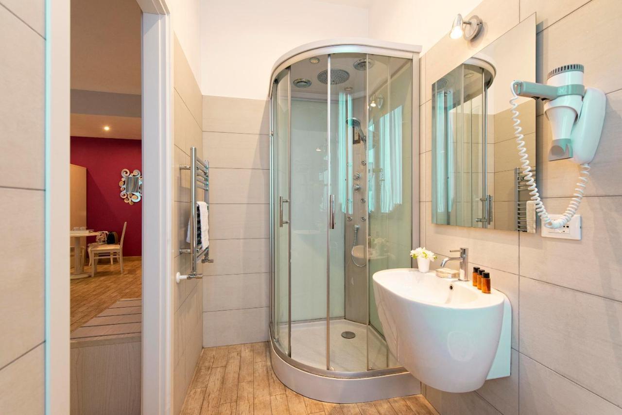 Luxury Triple Room Jacuzzi
