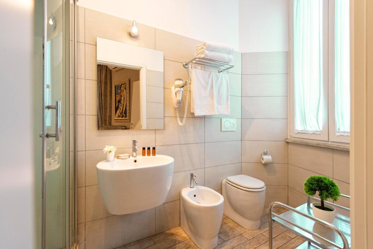 Luxury Triple Room Jacuzzi