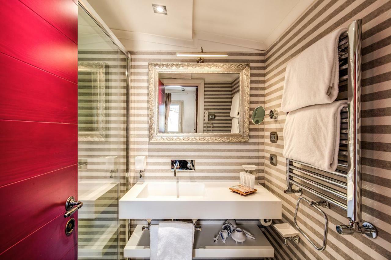 Standard Double or Twin Room - Attic,781135425:JPEG