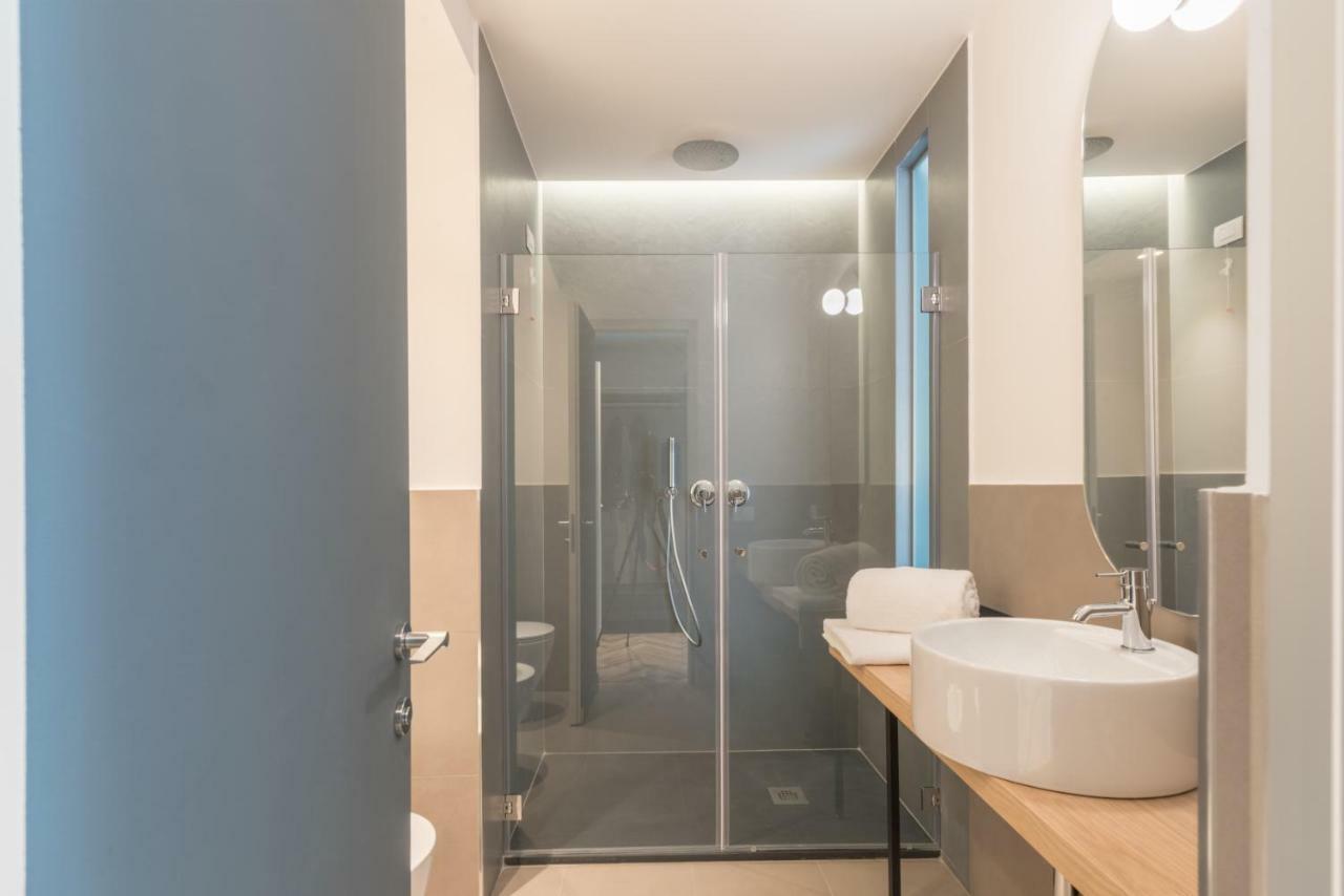 Deluxe Double or Twin Room City View