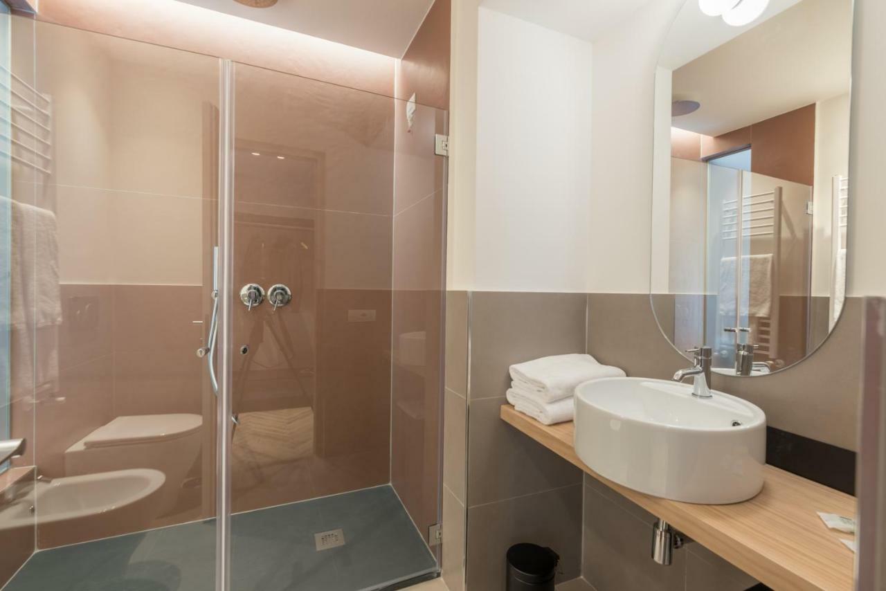 Deluxe Double or Twin Room City View