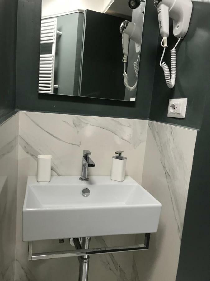 Luxury One-Bedroom Apartment