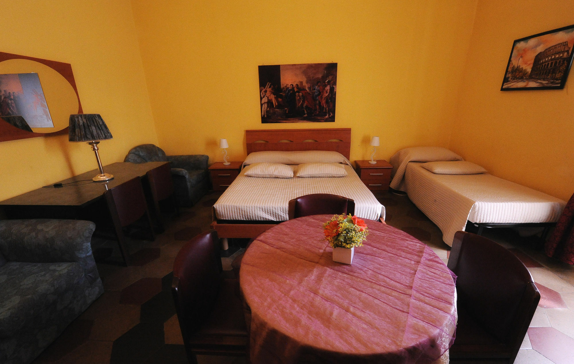 Triple Room