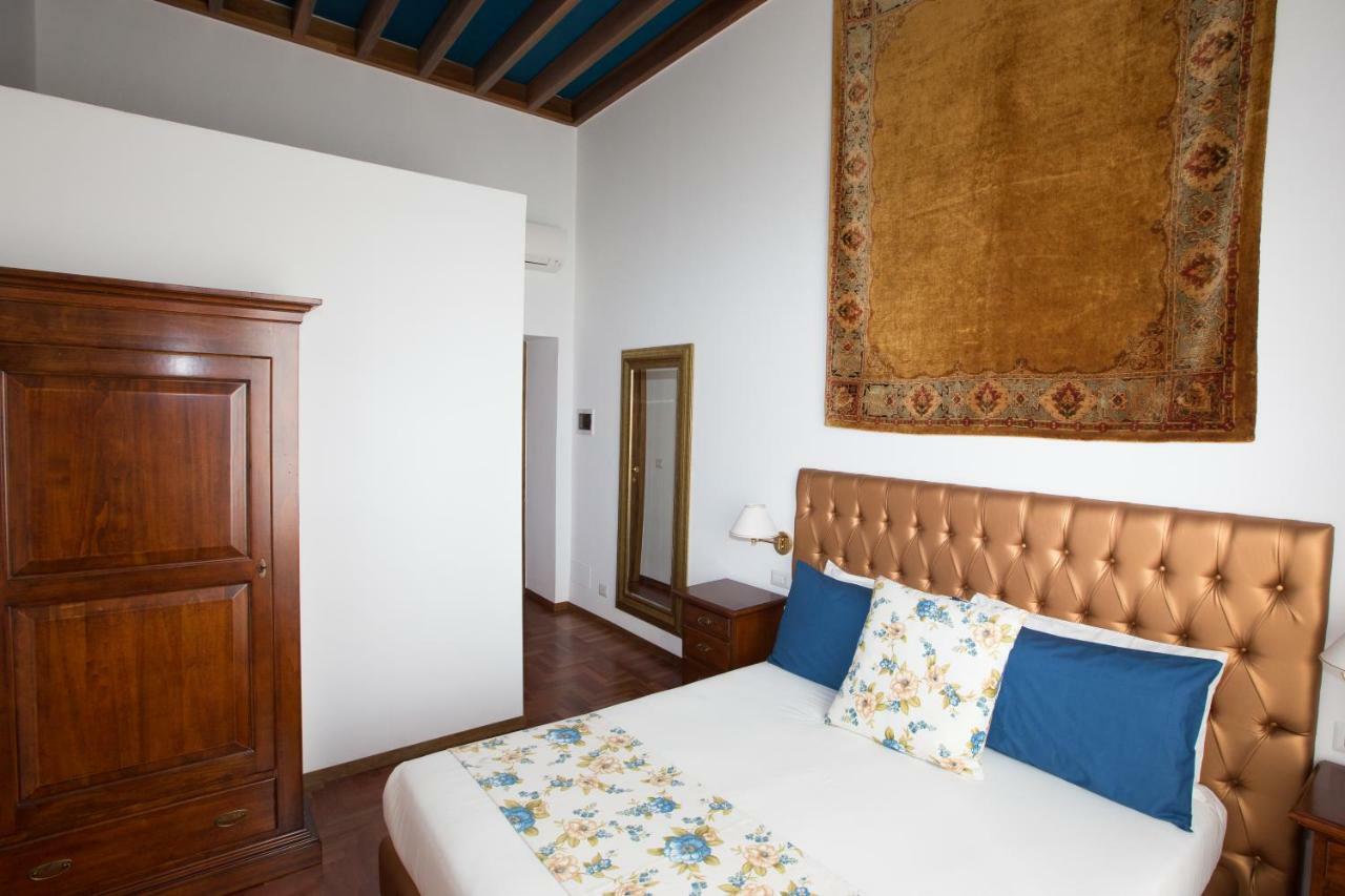 Triple Room St Peter View