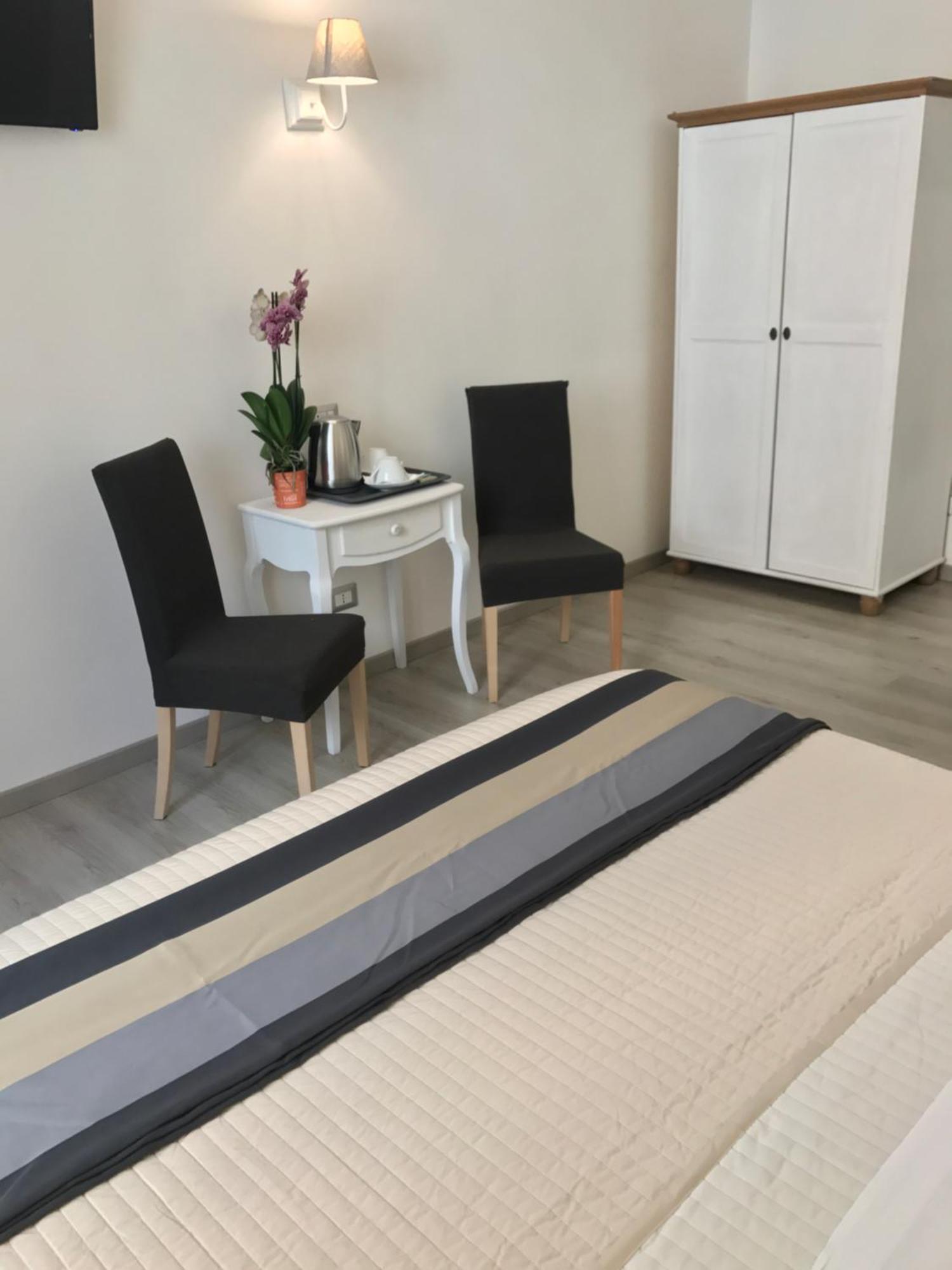 Double Room Private Bathroom