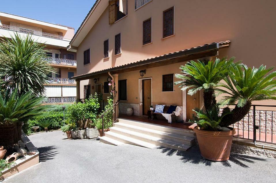 Apartment Garden View